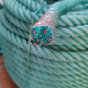 Cuerda de plástico con plomo